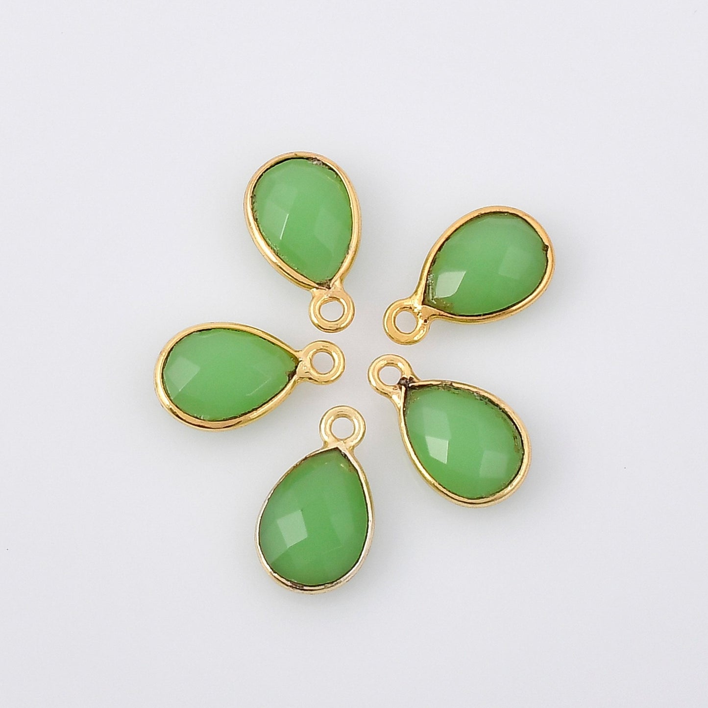 Chrysoprase 9x13mm Bezel charm,Chrysoprase Teardrop Gold Plated bezel,Gold Vermeil Bezel,jewelry making charm,Gold-Filled bezel