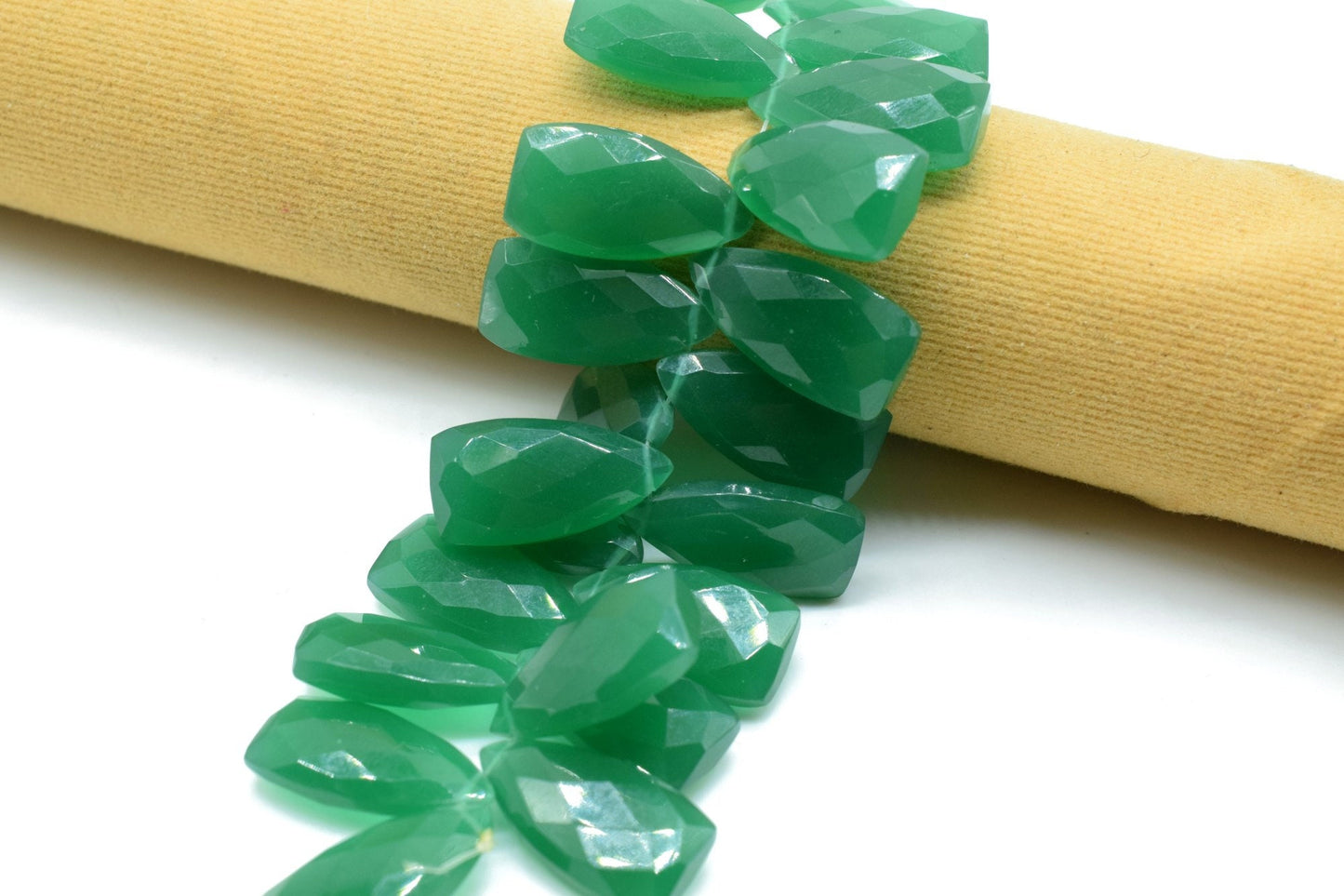 Green Onyx Triangle Shape Faceted beads,10x18mm Triangle Shape,Jewelry Making Gemstone Beads,Long Triangle beads,Natural Gemstone Briolette