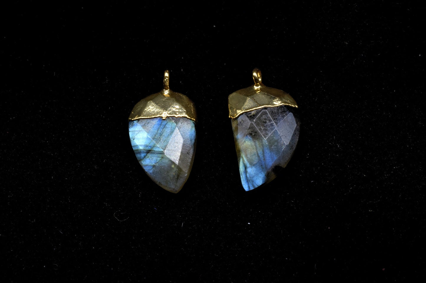 Labradorite 10x15mm Horn Shape Single bail connector,Labradorite Pendant,Labradorite Horn Gold Plated bezel,jewelry making charm,Labradorite