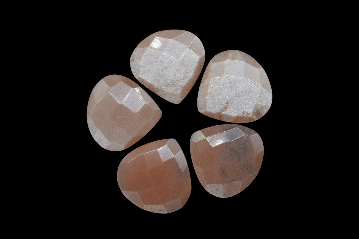 Peach Moonstone 20mm Faceted Heart Shape Briolettes,Moonstone Briolettes,Peach Moonstone Heart Shape Briolettes,Jewelry,Peach Moonstone bead