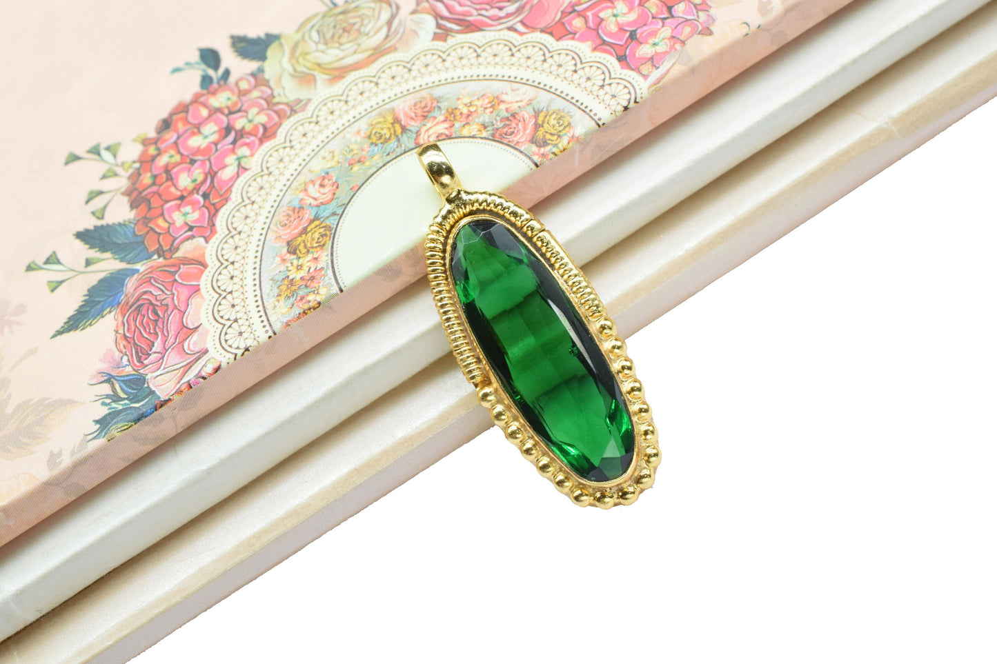 Emerald Quartz Pendant Charm,Brass Pendant,Handmade Craft,Women Pendant Jewelry,Green Gemstone Pendant,Statement Pendant,Loop Pendant,Gift