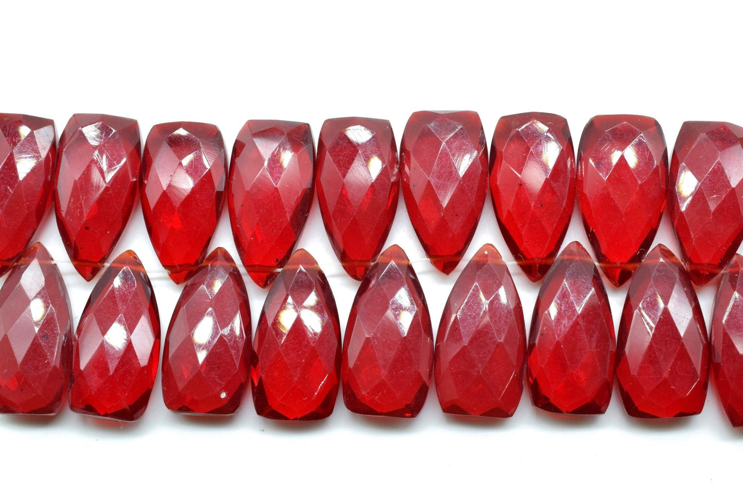 Natural Garnet Briolettes,10x18mm Trillion Faceted Beads,Garnet pyramid shape beads,Garnet Trillion Shape Briolettes,Garnet faceted beads