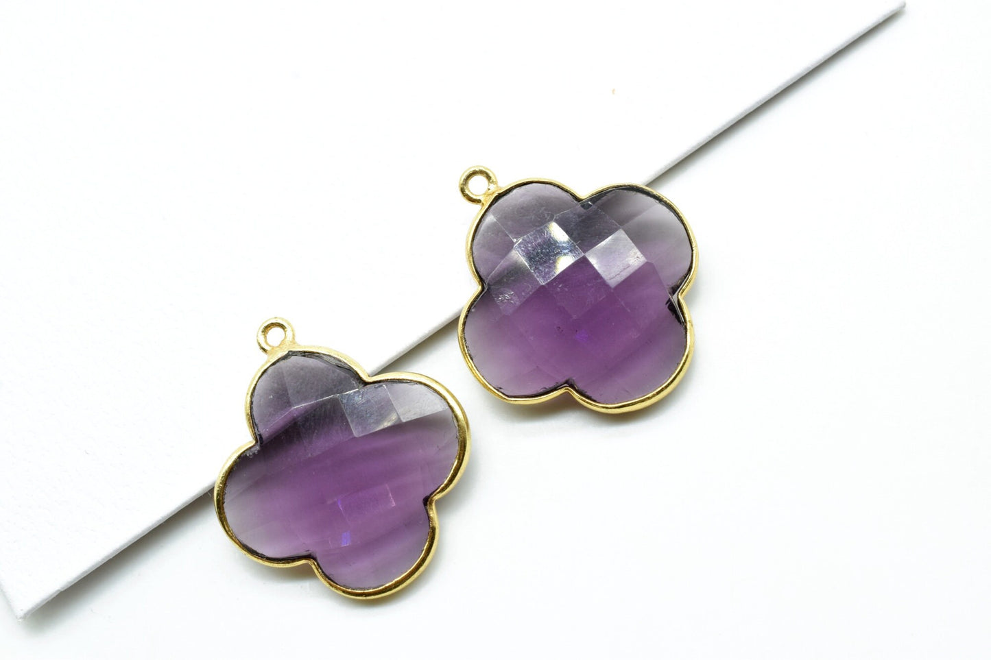 Amethyst 20mm Clover Shape Connector,Gold Plated Single Bail Gemstone Connector,Faceted Clover Shape Gemstone Bezel,Clover Charm Pendants