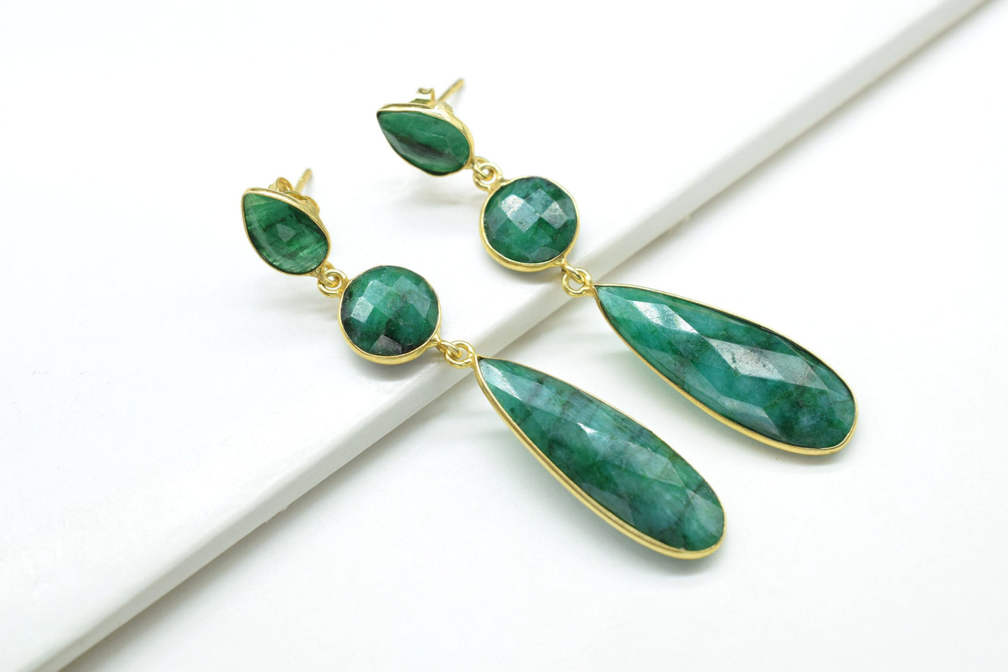 Natural Emerald Dangle Earring/Bridal Earring/Gold Plated Earring/Bridal Jewelry/Statement Earrings For Bridal/Emerald Jewelry/Gift