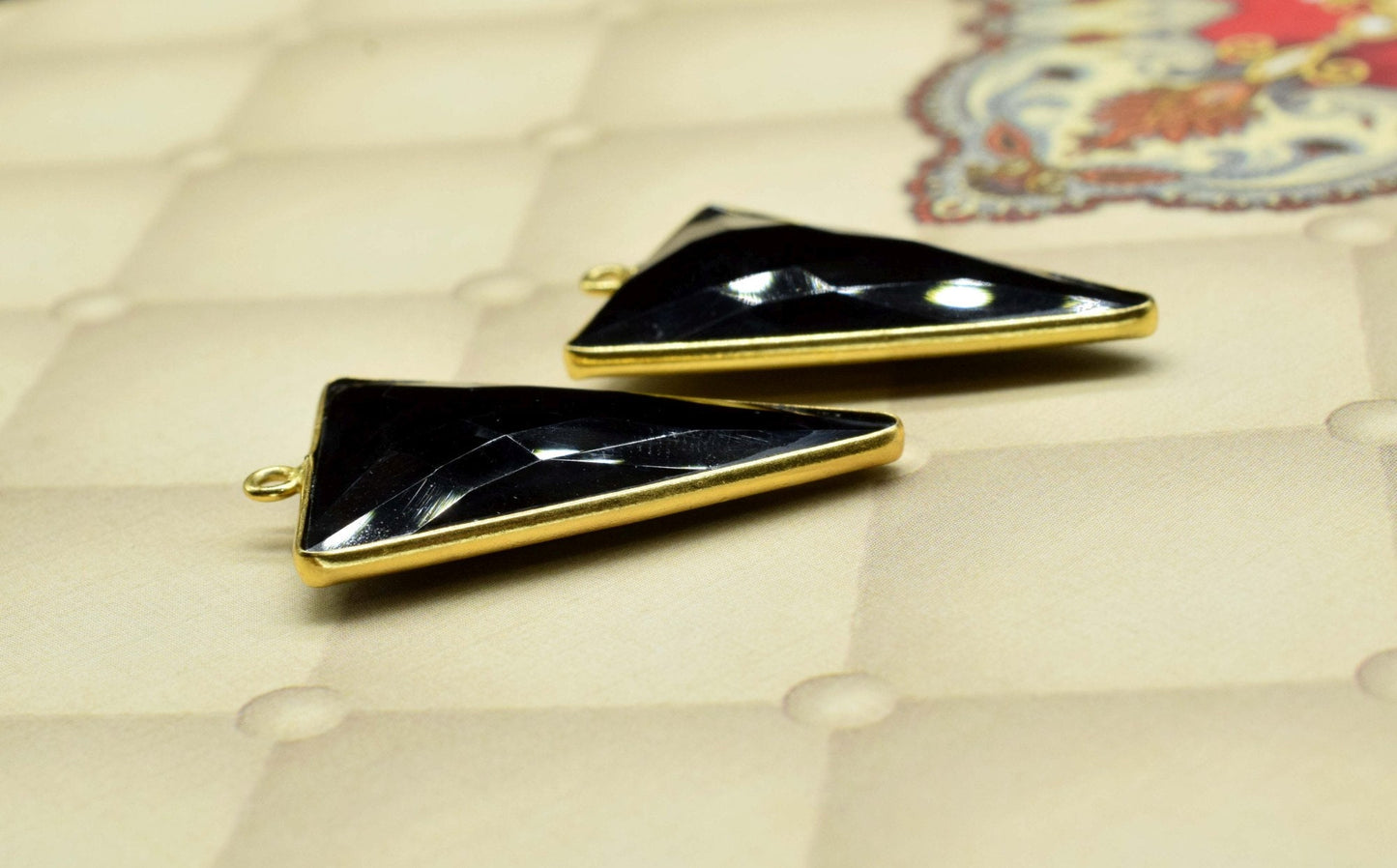 Black onyx 20x30mm Trillion Shape bezel,Black Onyx charms jewelry making craft,Black Onyx Single Bail pendant,Black Onyx Gold Plated bezel