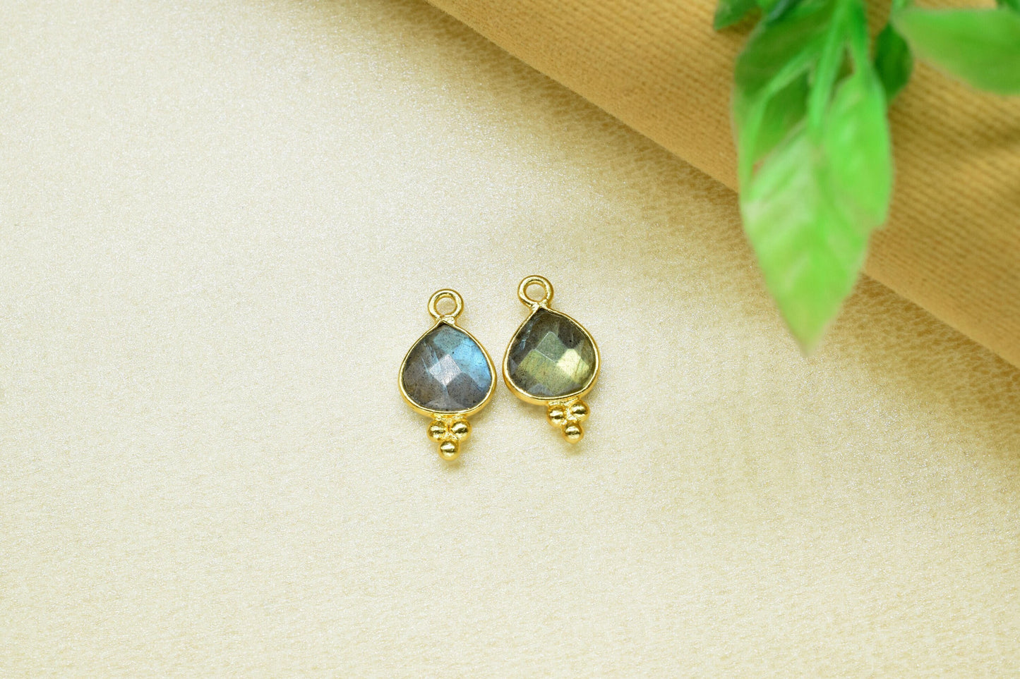 Labradorite Heart Shape 8mm Single bail Pendant,Labradorite Gold Plating Connectors Jewelry,Labradorite Gemstone Connector Pendants,Gift