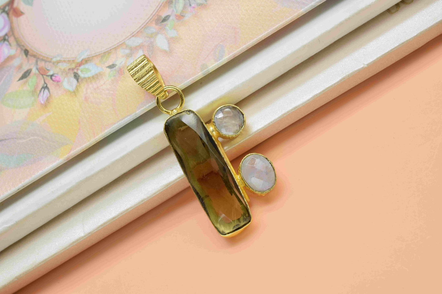 Multi Stone Pendant, Smoky Quartz Faceted Pendant, Multi Stone Smoky Quartz Jewelry, Gemstone Pendant,Loop Pendant Jewelry,Moonstone Jewelry