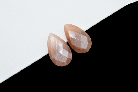 Peach Moonstone 12x20 Faceted Pear Shape Briolettes,Peach Moonstone Teardrop Beads,Semi-Precious Gemstones Beads,Calibrated Pear Bead, pear