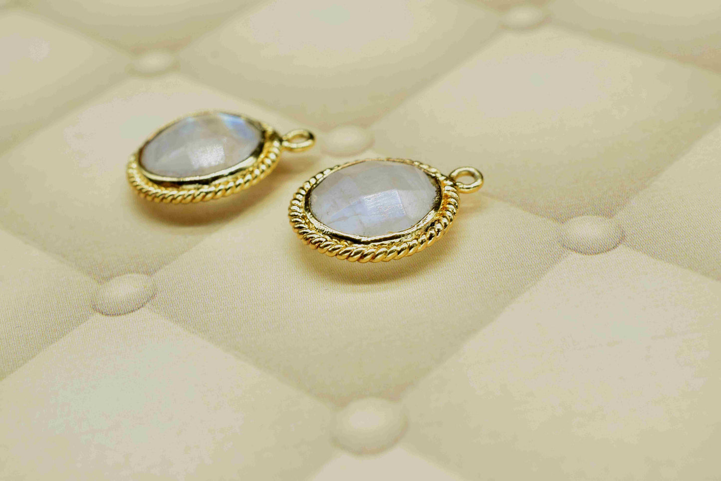 Rainbow Moonstone 10mm Round Shape Single Bail Connector,Moonstone Charms Pendant,Moonstone Gold Plated Bezel,Jewelry Making Charms Crafts