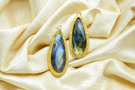 Labradorite 10x30mm Charms,Gemstone Bezel connector,Component Pendant,Labradorite Jewelry,Designer Pendant/Handmade Charms,Bday Gift