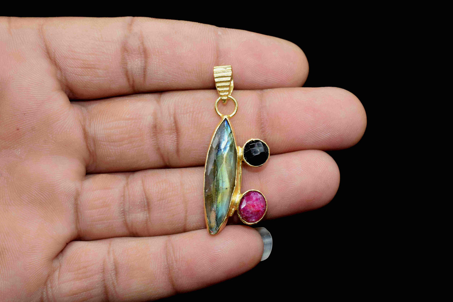 Multi Gemstone Pendant,Ruby Pendant,Labradorite Gemstone Jewelry,Pendant Jewelry,Multi Stone Pendant,Black Onyx Pendant,Jewelry Making,Gift