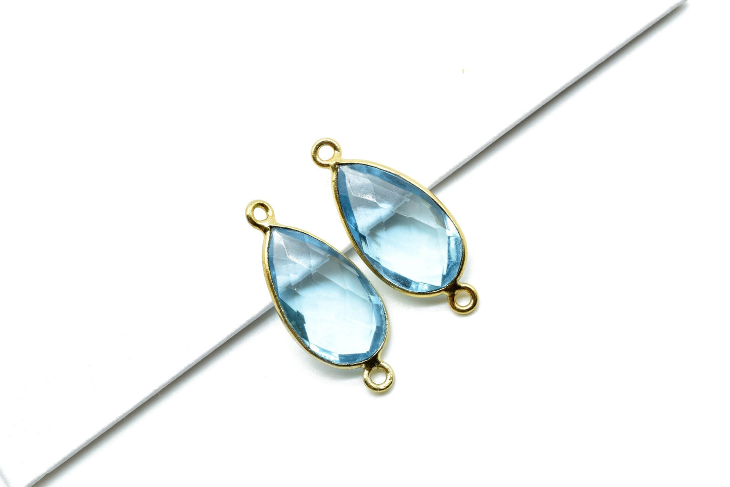 Sky Topaz 10x18mm Pear shape double bail connectors,Sky Topaz Pear pendant,Sky Topaz Gold Plated bezel,jewelry making charms craft,Sky Topaz
