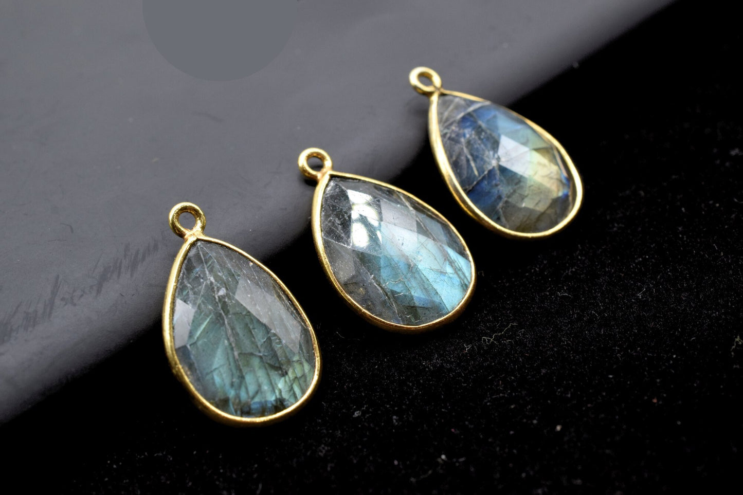 Labradorite 12x16mm Bezel charm,Labradorite fancy pendant,Labradorite Gold Plated bezel,jewelry making charms crafts,December Birthstone,