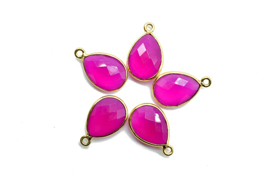 Pink chalcedony 10x14mm Pear shape charm,Checker Board cut Pink Chalcedony Pendant,Hot Pink charms,Fuchsia Pink Chalcedony Pear Briolettes