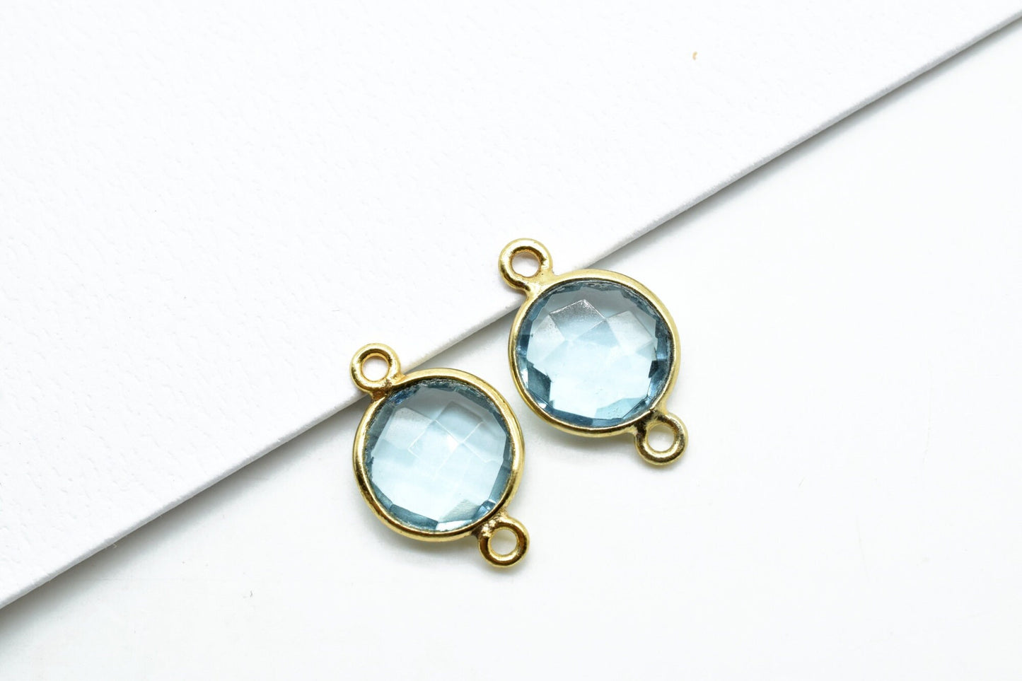 Sky Topaz 10mm Round Double loop connectors,Brass Gold Plated bezel,Sky Topaz Pendant,Sky Topaz double bail connectors,Topaz Round connector