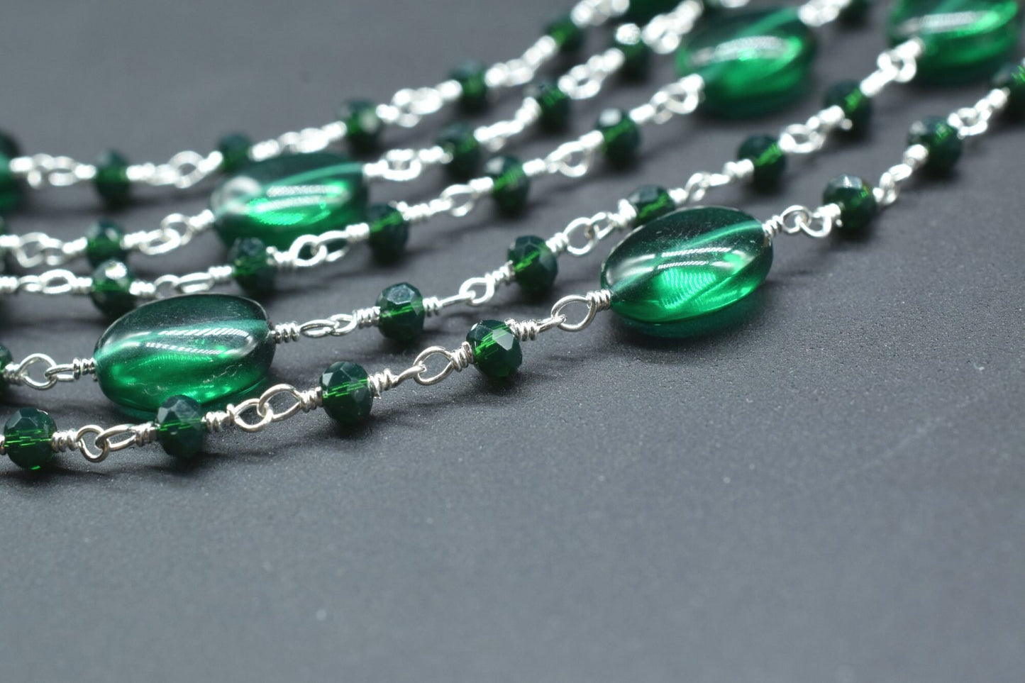 Emerald Smooth Oval Shape Chain,Emerald Silver Wire Plated Rosary Beaded Chain,Chain Per Foot,Gemstone Beads,Emerald Rosary Beaded Chain