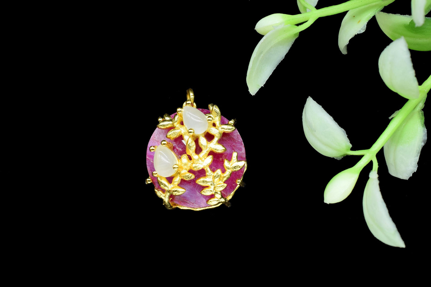 Natural Ruby Pendant,Leaf Designer Pendant Charm,Handmade Craft,Rainbow Pendant Jewelry,Multi Stone Pendant,Prong Set Pendant,Circle Pendant