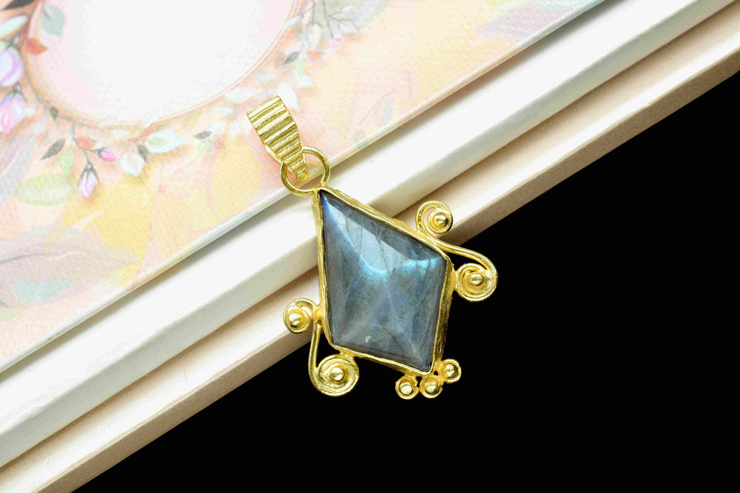 Labradorite Gemstone Pendant,15x25mm Tie Shape Gemstone Pendant,Gold Plated Gemstone Jewellery,Labradorite Pendant,Gemstone Tie Pendant,Gift