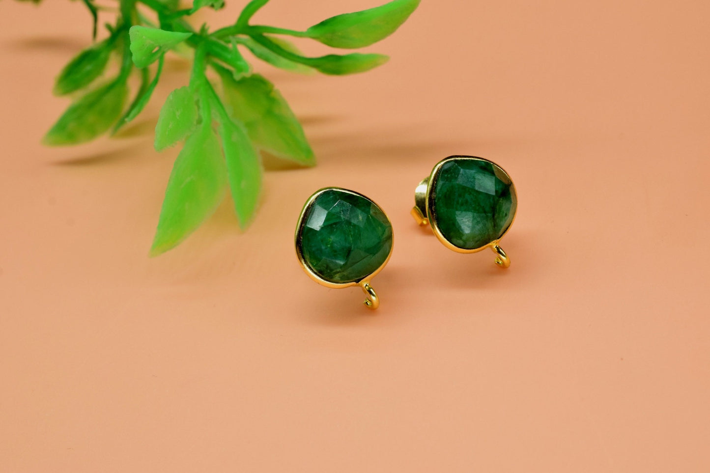 Emerald 10mm Heart shape Earring Connector,Jewelry Making Supply,Emerald connector post stud,Gold Plated Earring Connector,Emerald Earring