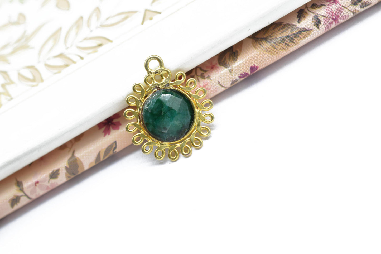 Natural Emerald 10mm Round Bezel Charm,Gemstone Brass Component,Single Bail Pendant,Round Faceted charms,Handmade Jewellery Connector,Gift