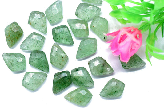 Green Strawberry 10x14mm  Faceted pear shape Briolettes,Gemstone for jewelry,Green Strawberry Pear Beads,Pear Shape Briolettes,Briolettes,