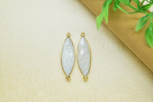 Rainbow Moonstone 10x30mm Bezel charms,Rainbow Gemstone Connector,Station Bezel Link Jewelry Supplies,marquise Shape Pendant,Moonstone Gift