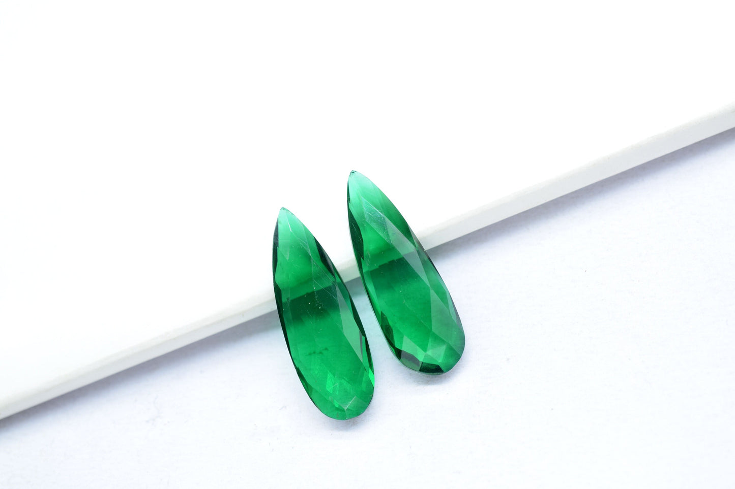 Matched Pairs,Emerald Green Hydro Quartz Faceted 10X30mm Pear Shape Briolettes,Emerald Faceted Teardrop Gemstone,Emerald Teardrop Briolettes