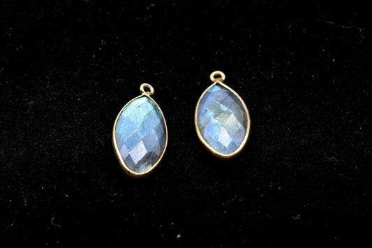 Labradorite 10x20mm Marquise shape charm,Brass Gold Plated bezel,Natural Labradorite Pendants,Labradorite handmade charms,Labradorite charms