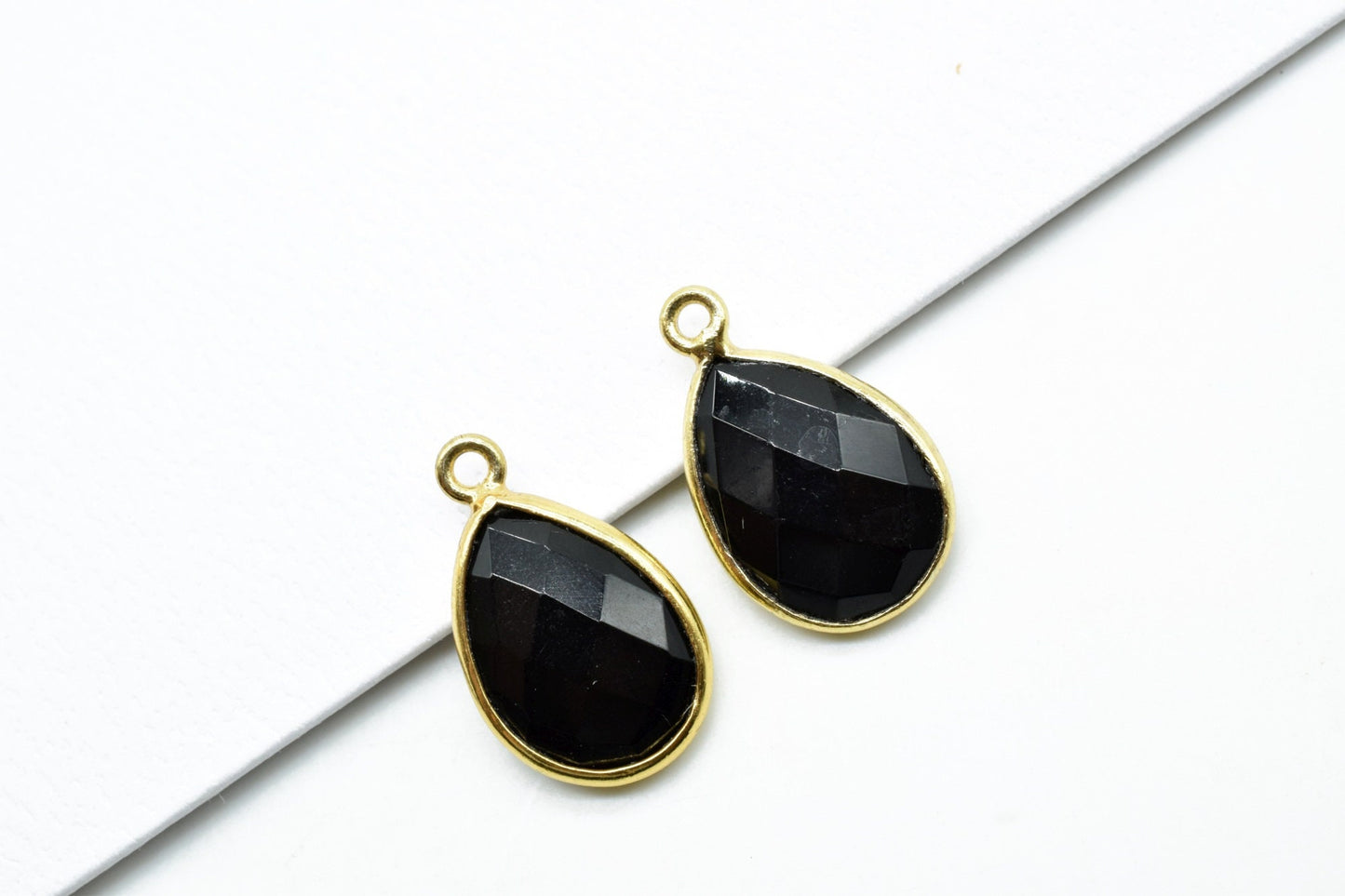 Black Onyx 10x14mm Pear shape charm,Checker Board cut Black Onyx Pendant,Black Onyx charms,Black Onyx Briolette,Black Onyx single bail charm