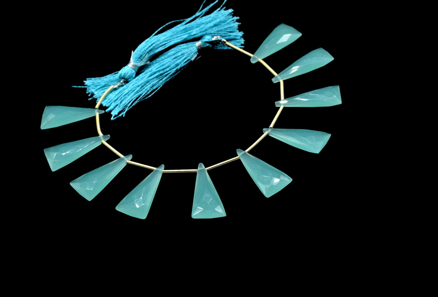 Aqua Chalcedony Long Triangle shape 12x25mm Briolettes,Aqua Chalcedony Briolette,Fancy shape Briolette,jewelry supplies,Chalcedony briolette