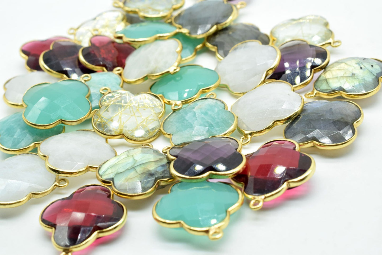 Amethyst 20mm Clover Shape Connector,Gold Plated Single Bail Gemstone Connector,Faceted Clover Shape Gemstone Bezel,Clover Charm Pendants