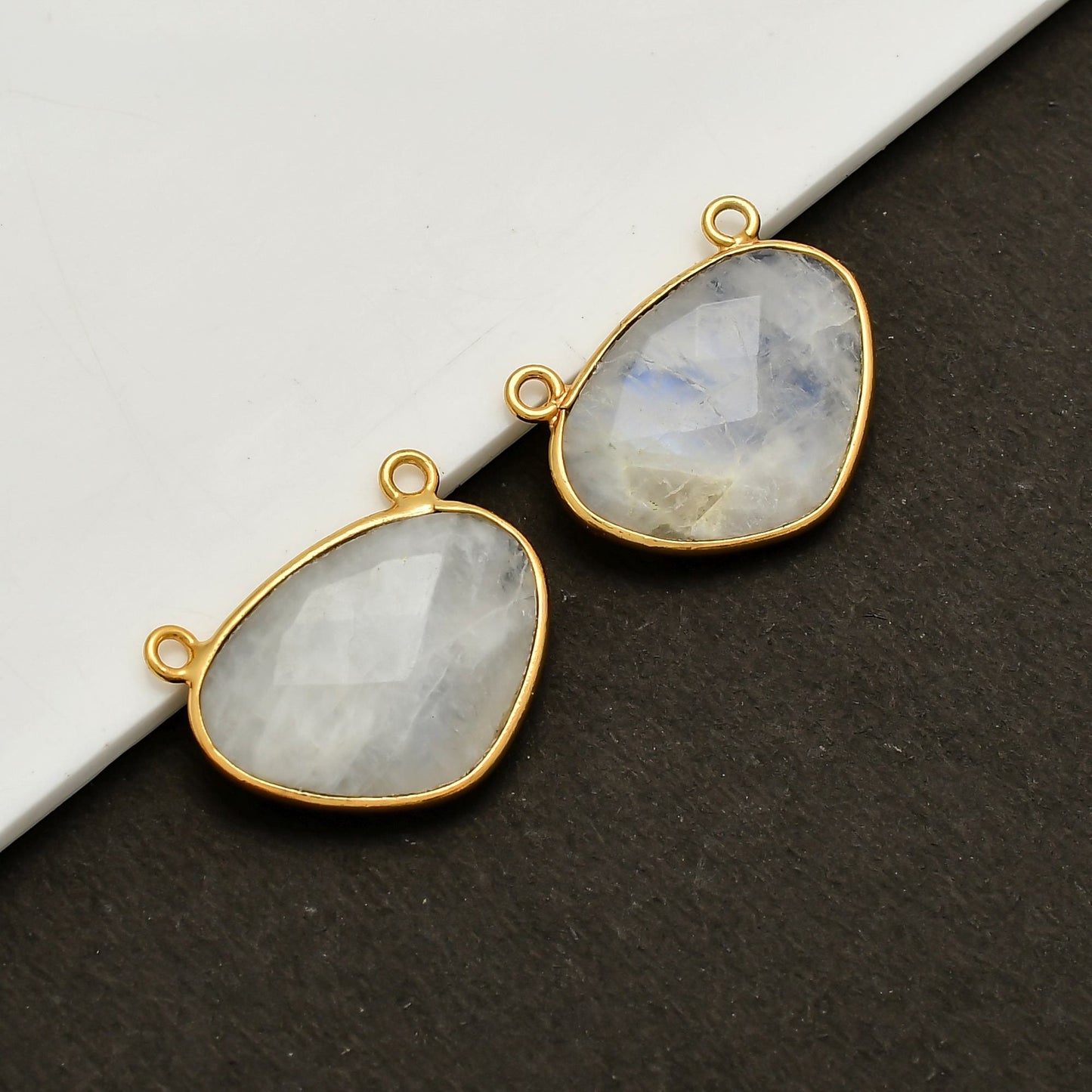 Moonstone 15x20m Bezel connector,Moonstone kidney Shape Gold Plated bezel,Moonstone Bezels,Gold Vermeil Bezel,jewelry Gold-Filled bezelcharm