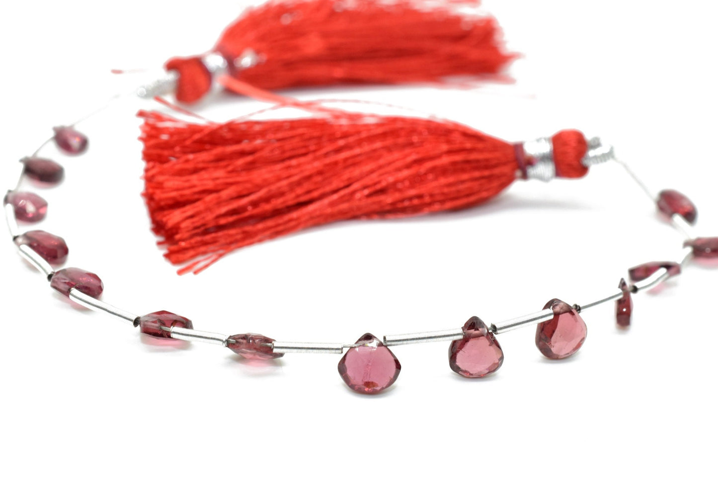 Garnet Heart Shape 6mm briolettes,Vertical Top Drilled briolettes,Faceted Heart shape Briolettes,Garnet Briolettes,Garnet beads,Red Briolett