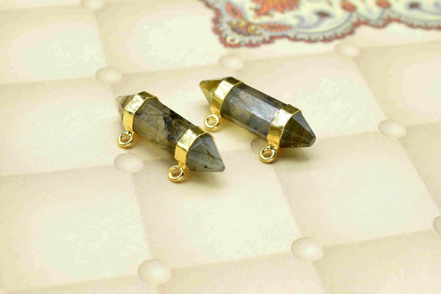 Labradorite Point Pendant,Grey Gemstone Pendant,Pencil Connector,Labradorite Pendant Jewelry,Pencil Point Pendant,Gold Handmade Jewelry,Gift