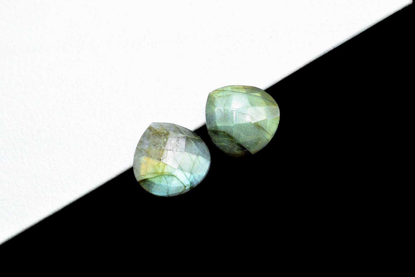 Labradorite Faceted Heart Shape Beads,14mm Labradorite Heart Shape Briolettes,AAA Quality Labradorite Beads,Labradorite Briolettes,Grey bead