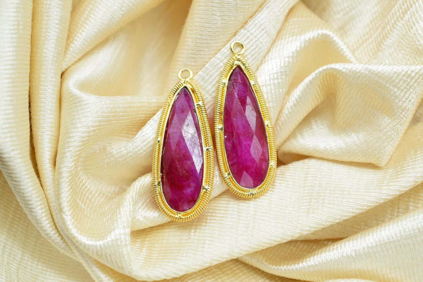 Ruby 10x30mm Charms,Gemstone Bezel connector,Single Bail Pendant Charm,Ruby Pendant,Handmade pendant Jewelry,Teardrop Charms connector,Gift