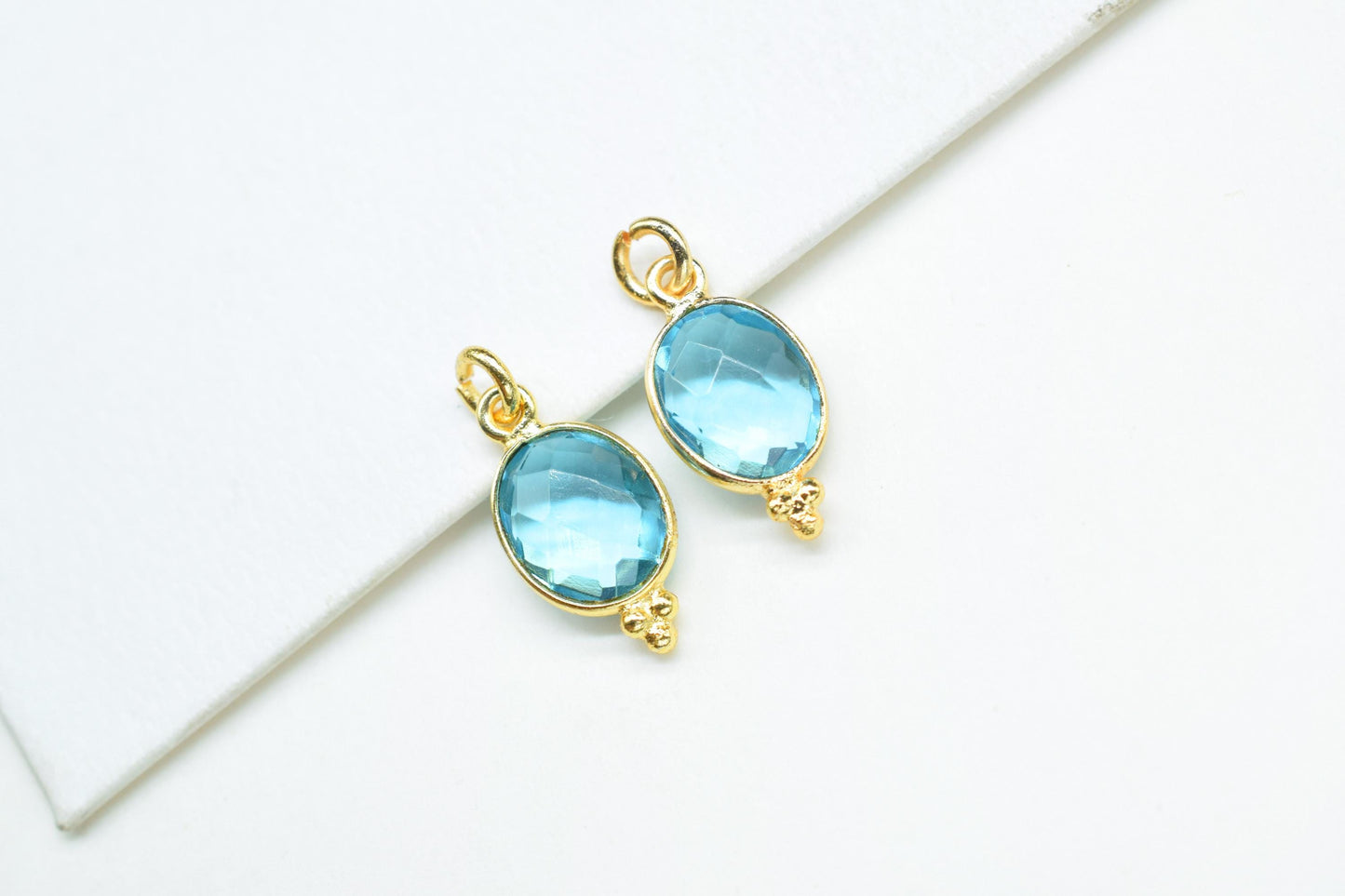 Blue Topaz Quartz 8x10mm oval Shape Pendant Jewelry/Blue Topaz Gold Plated Single Bail Connector jewelry/Topaz Gemstone Teardrop Charms,Gift