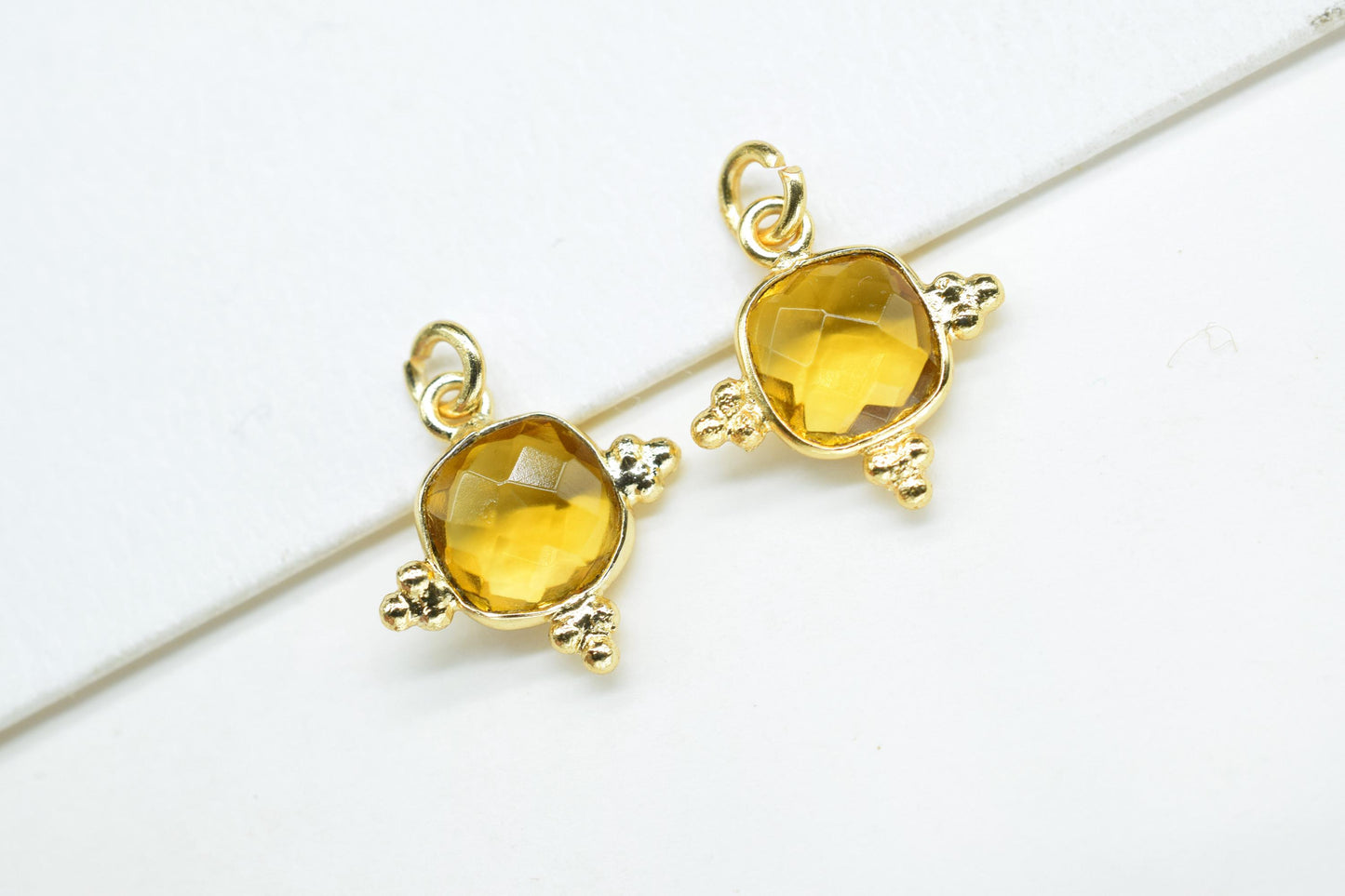 Citrine Quartz 8mm Cushion Bezel charm/Station Bezel Link Supplies/Citrine Jewelry Making/Square Pendant//Gemstone Connector Pendant