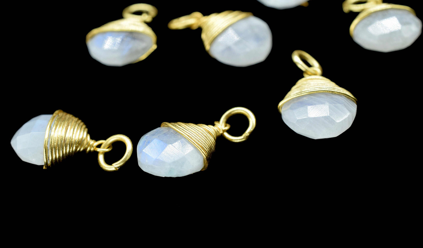 Moonstone 8mm Wire Wrapped Pendant,Loop Connector,Pendant Jewelry,Wire Wrapped Necklace,Rainbow jewelry, 8mm Square Faceted Connector