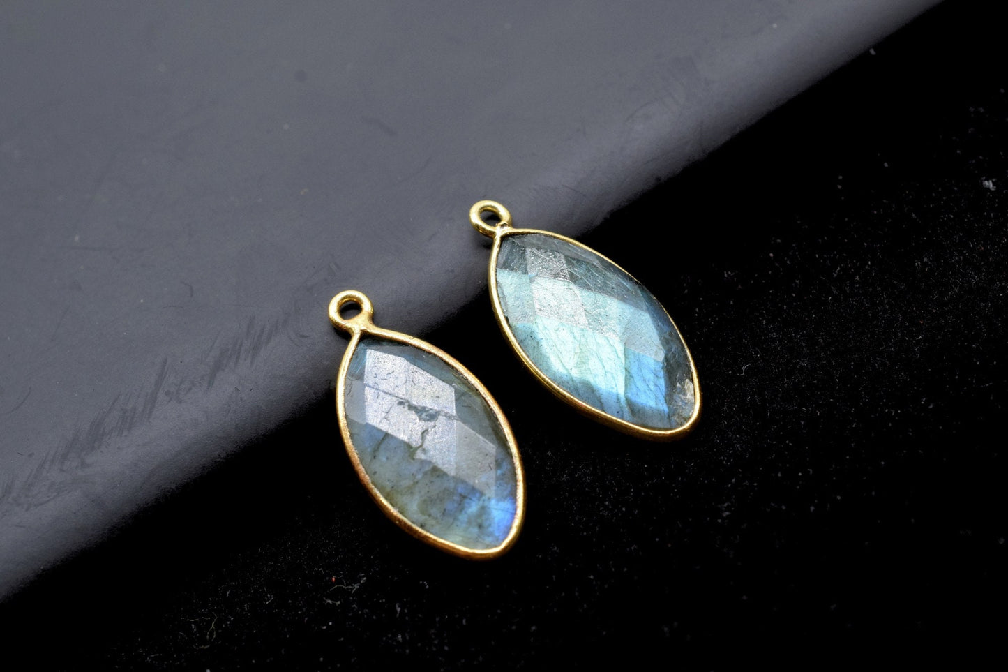 Labradorite 10x20mm Marquise shape charm,Brass Gold Plated bezel,Natural Labradorite Pendants,Labradorite handmade charms,Labradorite charms