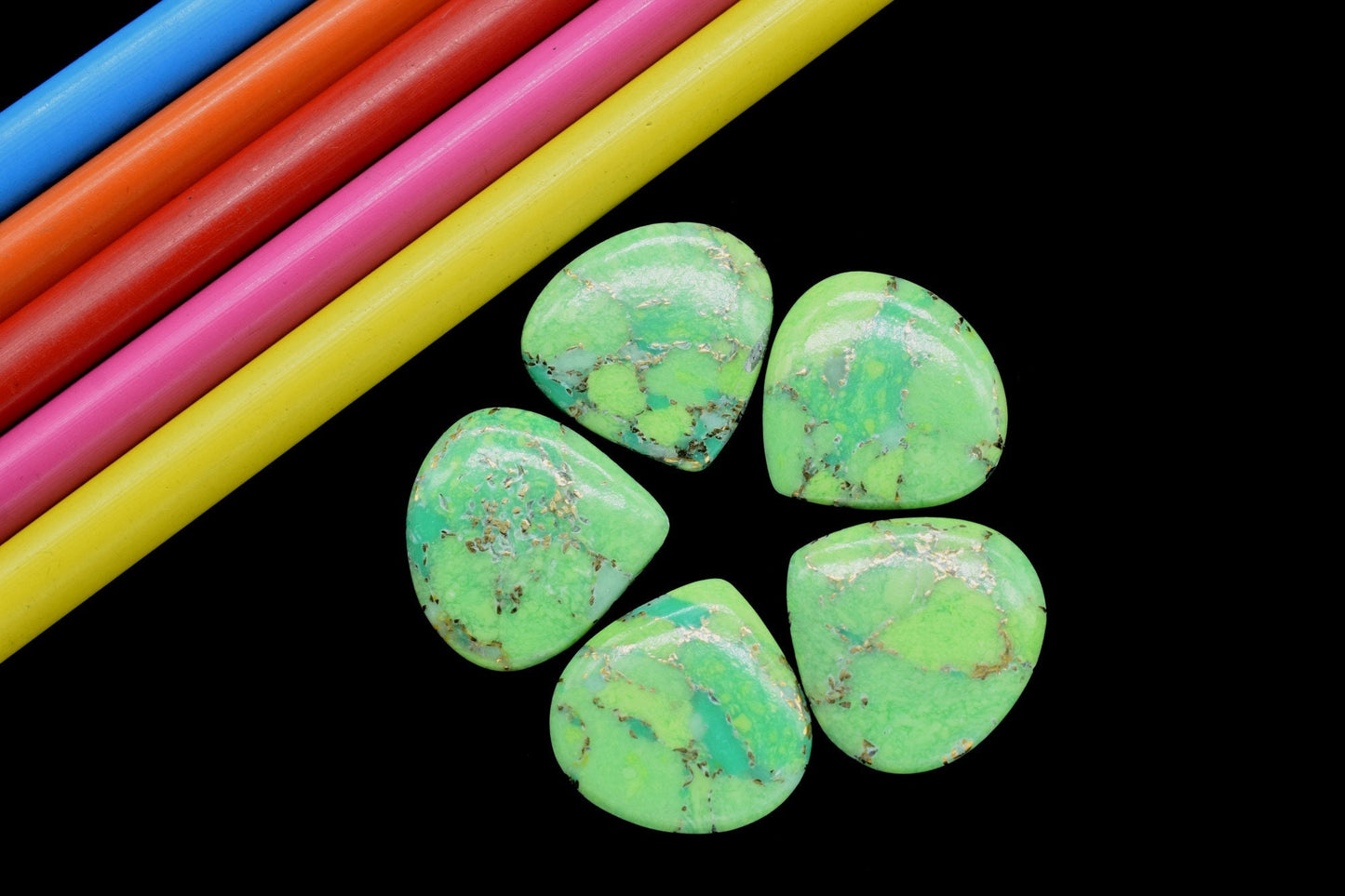 Green Copper Turquoise 20mm Heart Shape Briolettes Gemstones-Wholesale Green Copper Turquoise Heart Shaped Stones For Jewelry Making