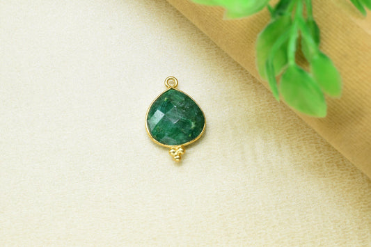 Emerald Single Bail Handmade Connector,Emerald Gemstone Bezel Pendant Jewelry,Emerald Gemstone 14mm Heart Shape Bezels Charms Jewelry,Gift