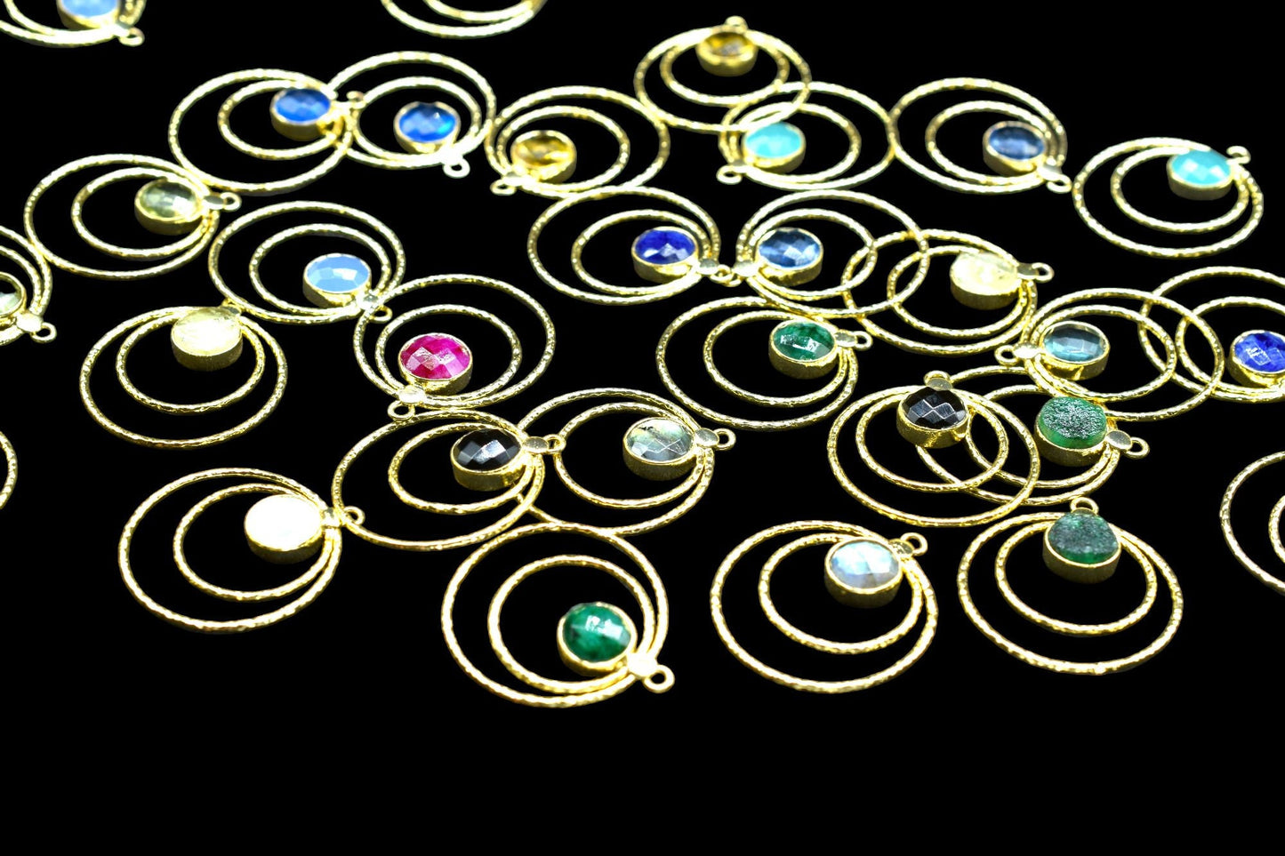 Tanzanite Round Bezel Connector,Single Bail Bezel Charm,Tanzanite Earring Connector,Unique Designs Bezel,Tanzanite Pendant,Tanzanite Jewelry