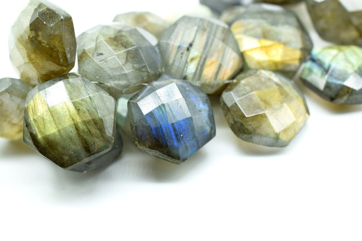 12mm labradorite Hexagon Faceted Beads,handcut Hexagon Briolette,Flashy Labradorite Hexagon Beads,12mm Hexagon Briolette Bead,wholesale bead