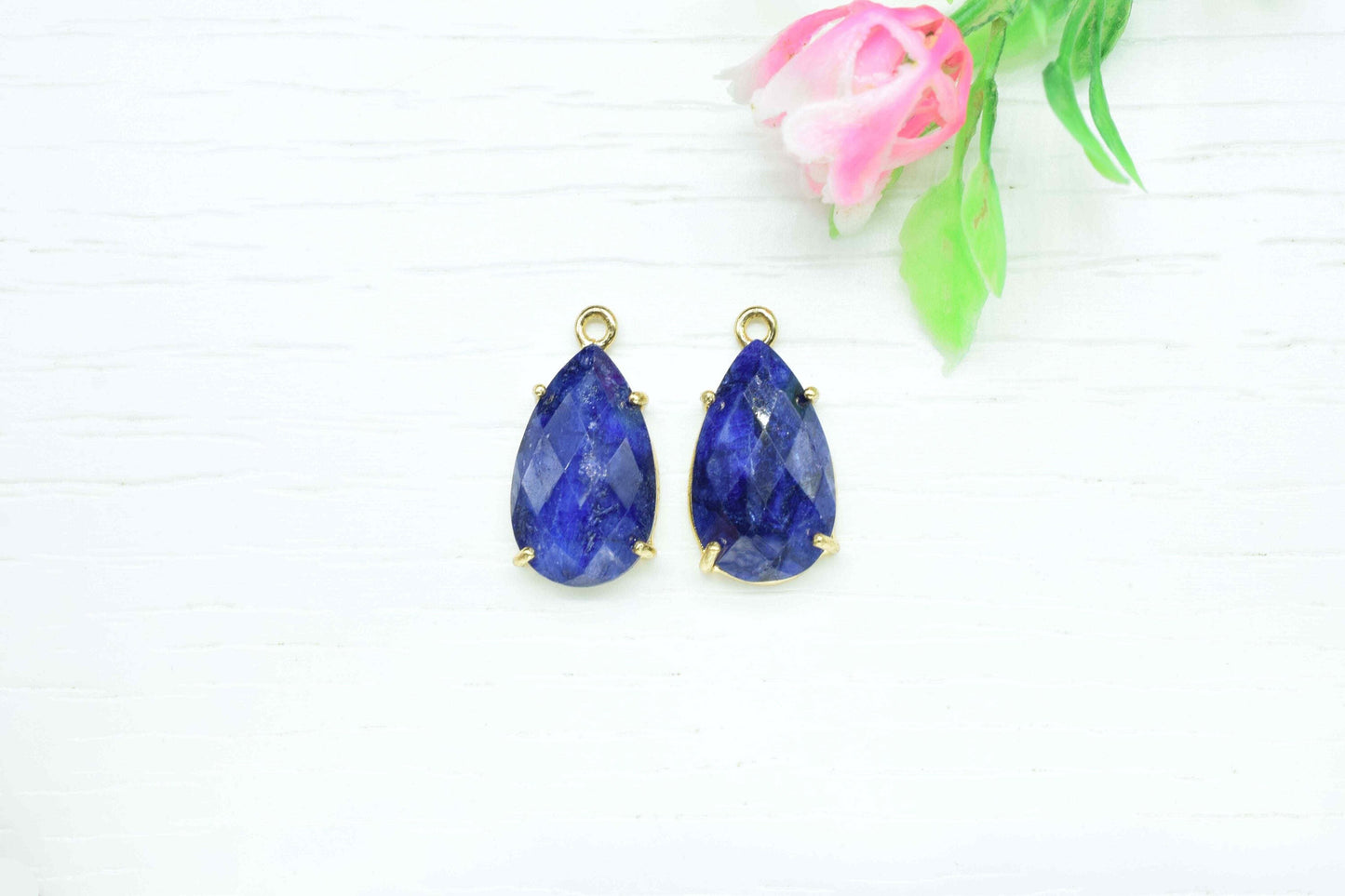 Sapphire Bezel Pendants,Single bail connectors,Prong Set Bezel,Handmade Gemstone Bezel Connector,Blue Sapphire 12X20mm Pear Shape Pendants