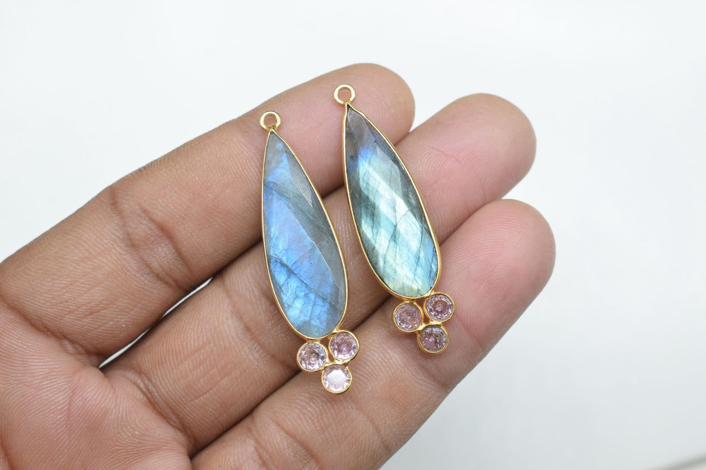 Labradorite 10x30mm Pear shape Bezel charms,Labradorite Pendant,Grey Gemstone connector,Labradorite Jewelry,Cubic zirconia Bezel charm,P121